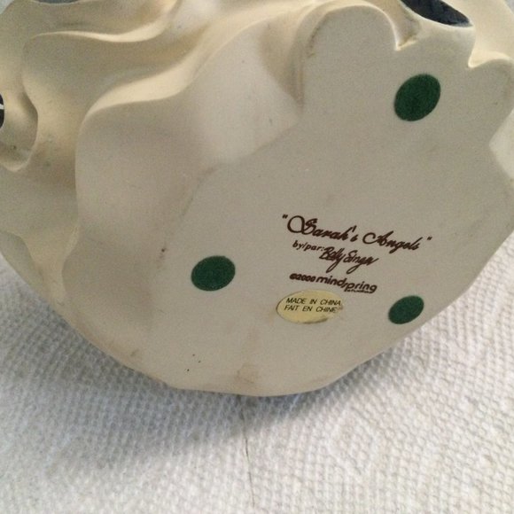 Sarahs Angels Figurine girl holding fruit basket missing wing - Picture 10 of 10